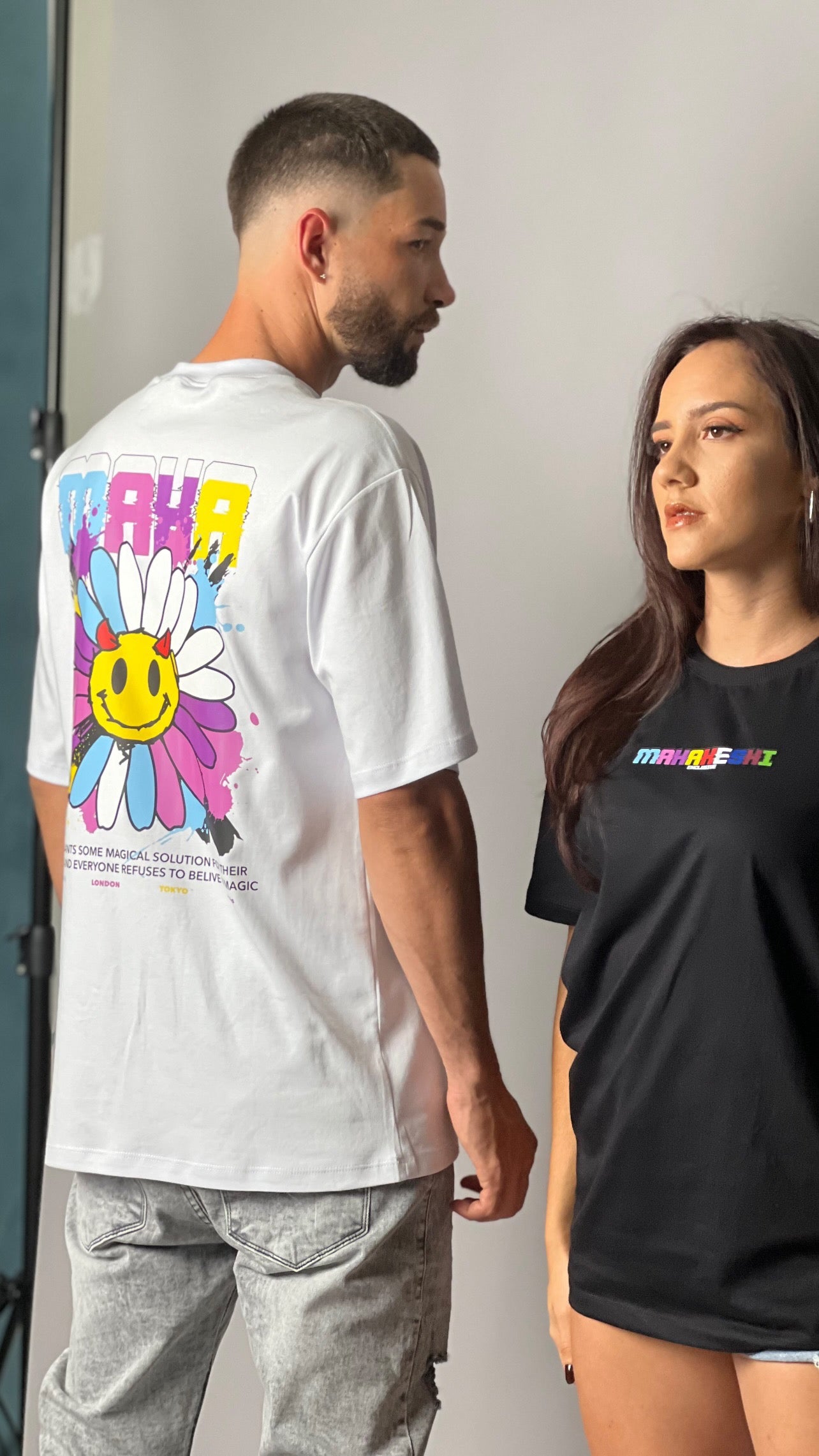 Oversized Smile Flowers