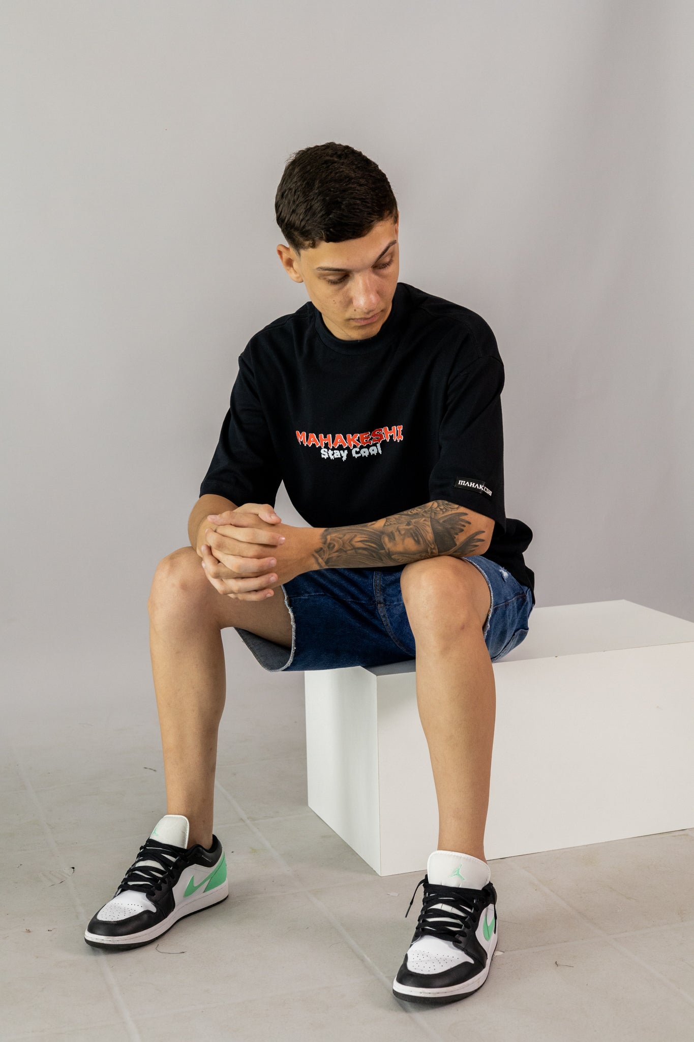 Oversized Black Stay Coll