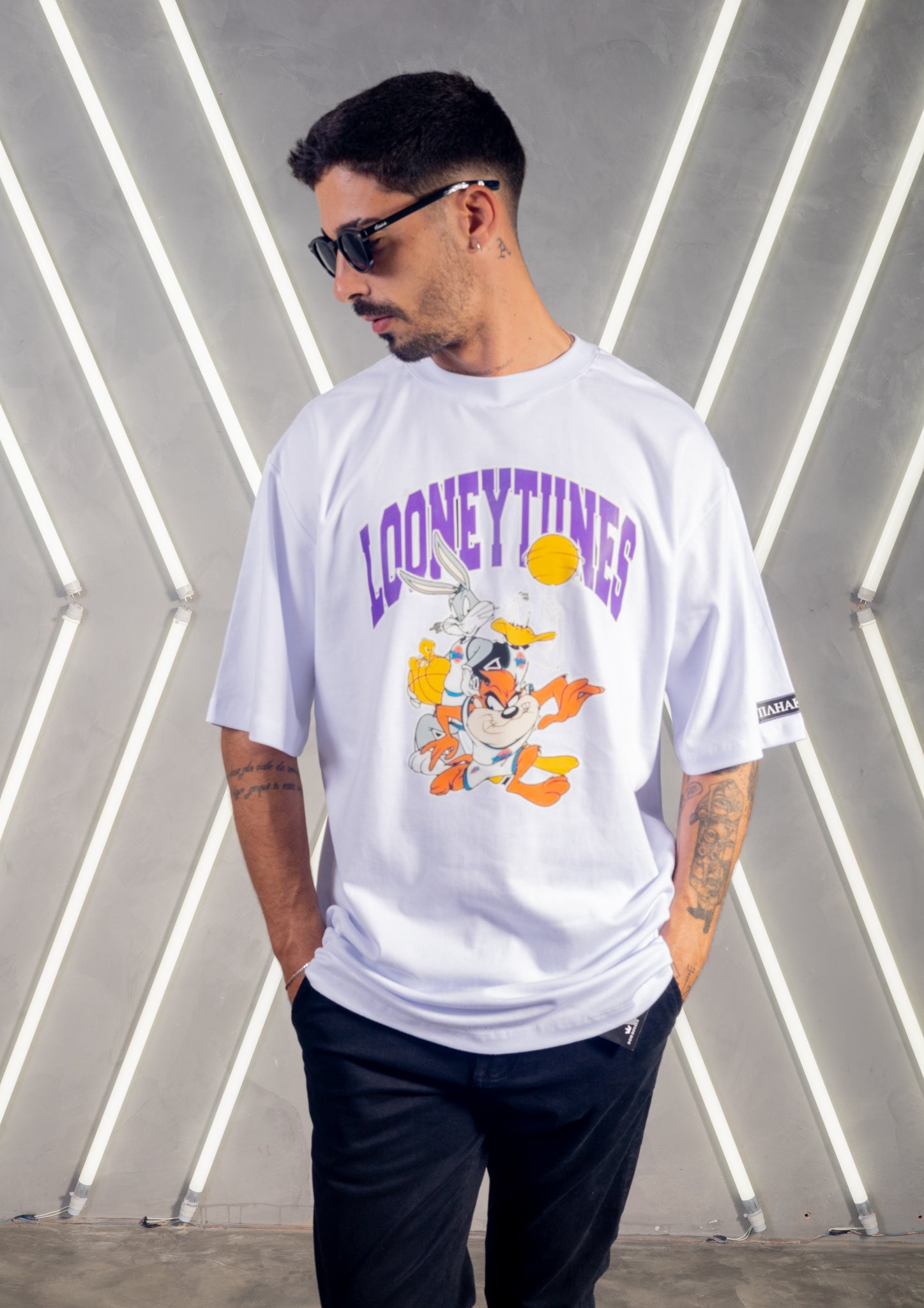 Oversized LooneyTunes