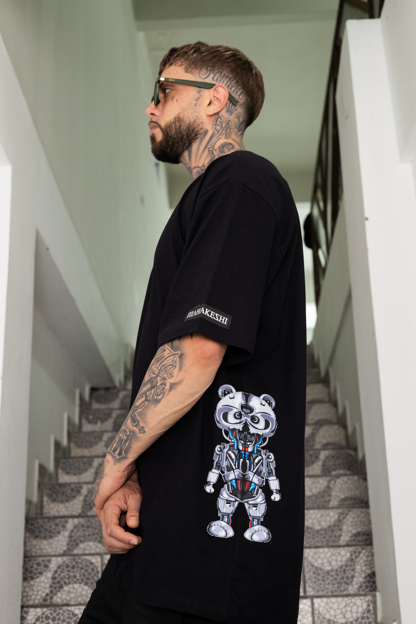 Oversized Black Robot