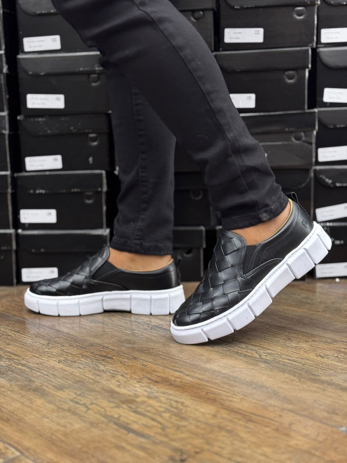 Sneaker Loafer Scales